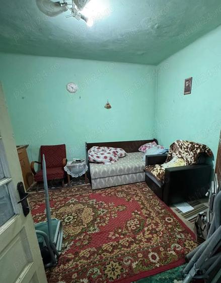 Casă cu 2 camere cu Teren 250 Mp în Central