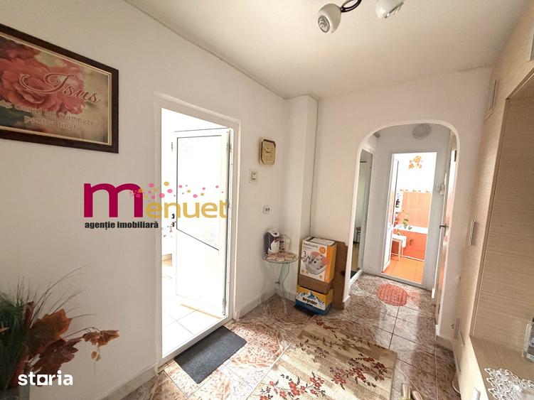 Apartament cu 2 camere decomandat în Central
