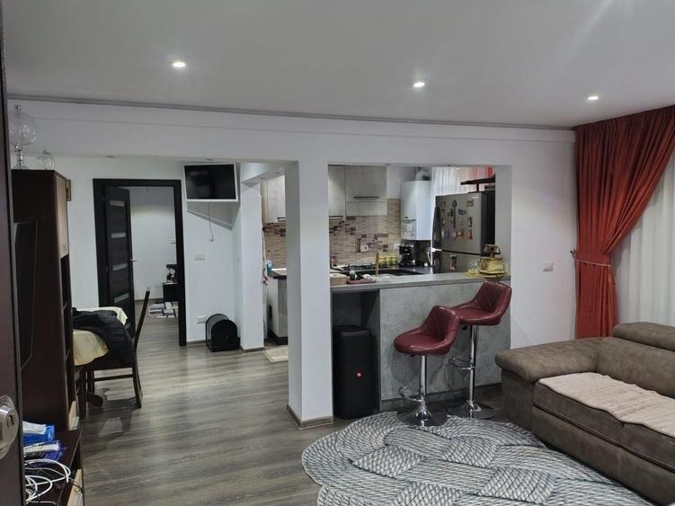 Apartament cu 2 camere decomandat în Tașca