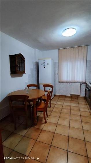 Apartament cu 2 camere decomandat în P-ța Mihai Viteazu