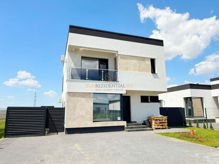 Casă individuală cu 4 camere cu Canalizare în Vidra