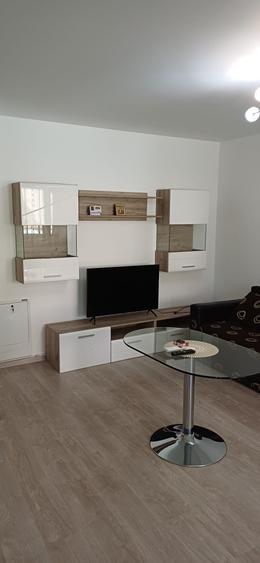 Apartament cu 2 camere în Mihai Bravu