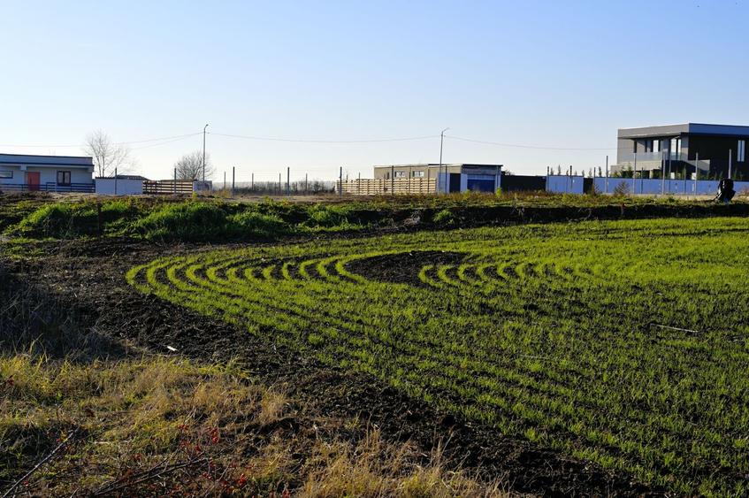 Teren Construcții intravilan de 740 mp, în Izvorani