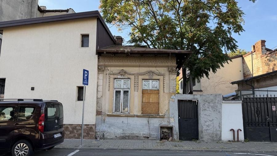 Casă cu 2 camere în Banu Manta