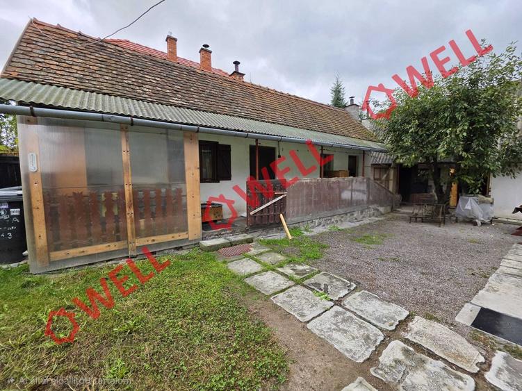 Casă individuală cu 2 camere cu Teren 814 Mp în Bixad