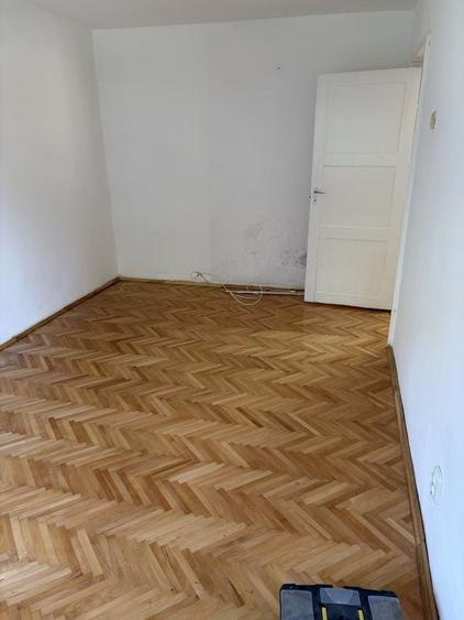 Apartament cu 3 camere decomandat în Dara