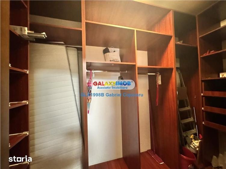 Apartament cu 3 camere, mobilat în Pajura