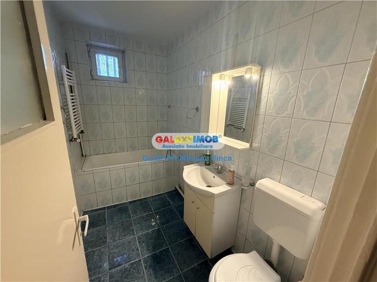 Apartament cu 3 camere decomandat, mobilat în Republicii