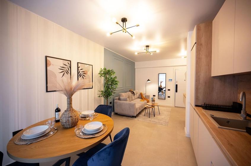 Apartament cu 2 camere decomandat în Mamaia-Sat