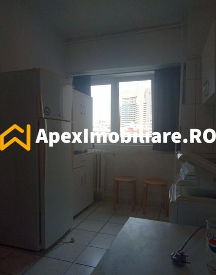 Apartament cu 2 camere decomandat, mobilat în Calea Victoriei