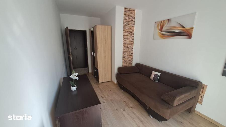 Apartament cu 3 camere în Lazaret