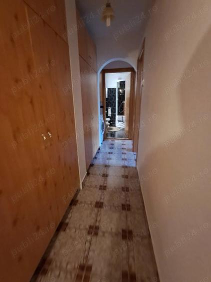 Apartament cu 3 camere decomandat în Tomești