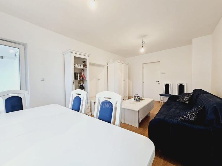 Apartament cu 3 camere decomandat, mobilat în Central