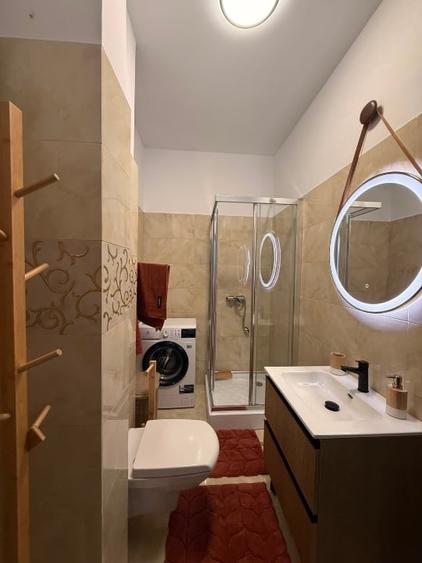 Închiriez apartament cu 2 camere lânga Palas Mall - 7