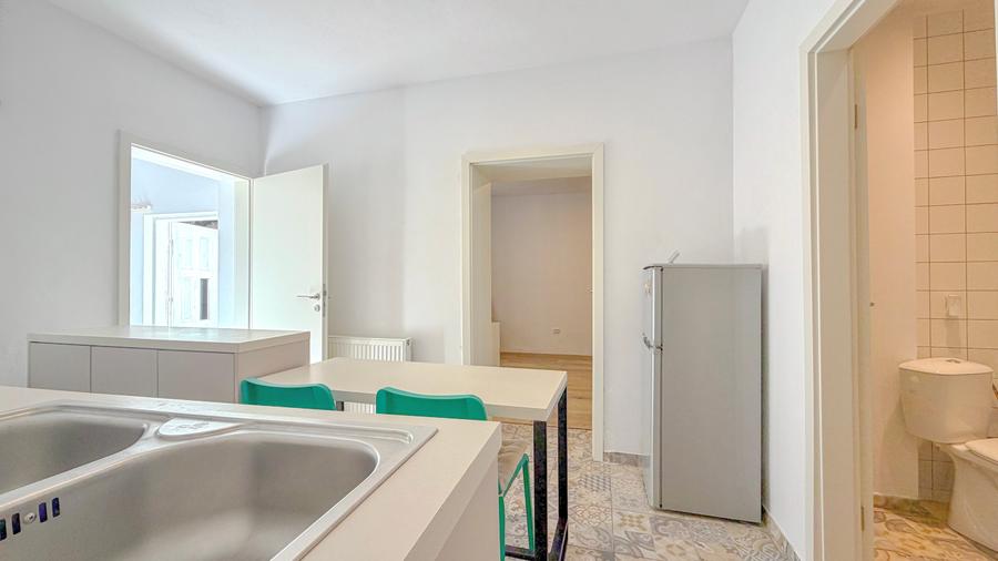 Apartament cu 2 camere nedecomandat, mobilat în Blumăna