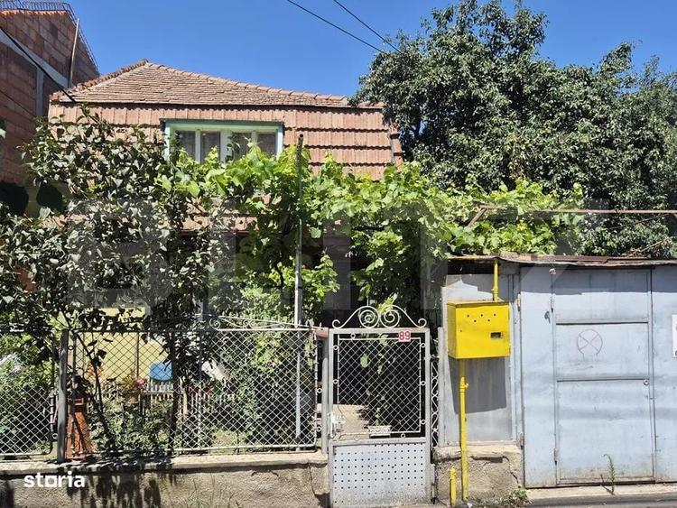Casă cu 4 camere în Central