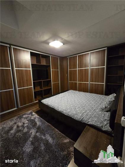 Apartament cu 4 camere decomandat, mobilat în Independenței