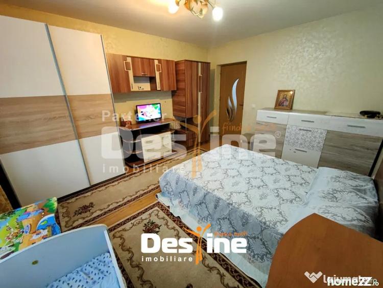 Garsonieră decomandată în Vișani