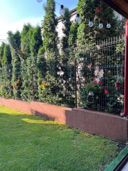 Casă cu 5 camere în Central
