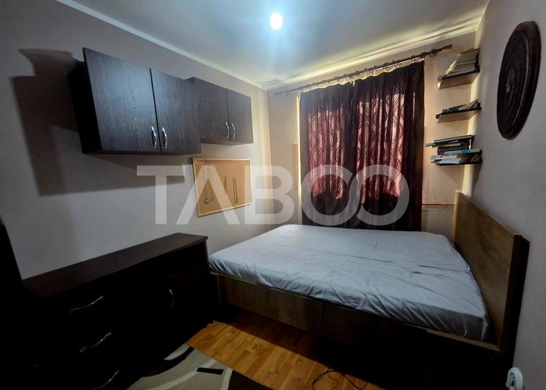 Apartament cu 3 camere semidecomandat, mobilat în Făgăraș