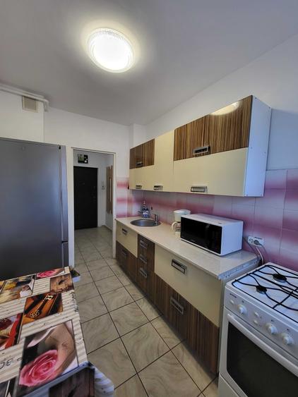 Apartament cu 2 camere decomandat în Cedonia