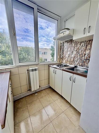 Apartament cu 2 camere decomandat, mobilat în Tomis Nord