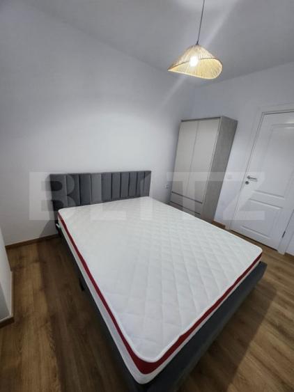 Apartament cu 3 camere semidecomandat în Chinteni