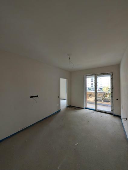 Apartament cu 2 camere semidecomandat în Florești