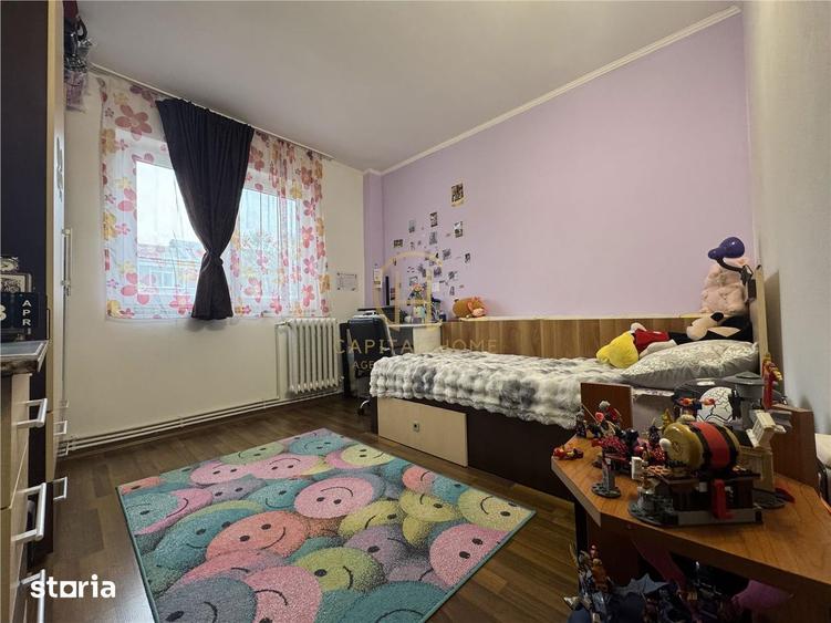 Apartament cu 2 camere semidecomandat, mobilat în Mircea cel Bătrân