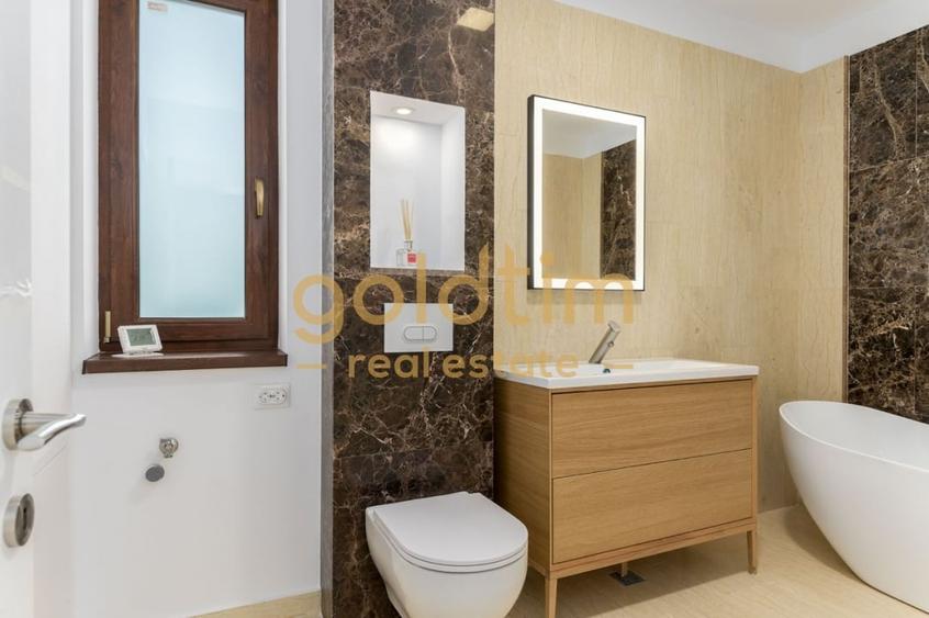 Casă individuală cu 5 camere cu Canalizare în Balotești