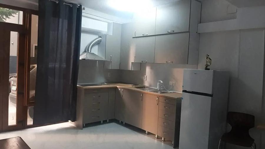Garsonieră decomandată în Colentina