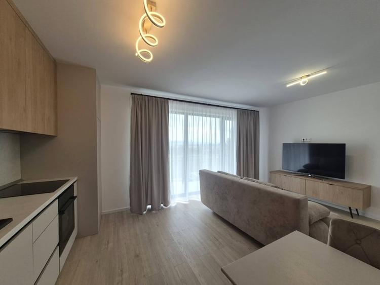 Apartament cu 2 camere decomandat, mobilat în Cetate