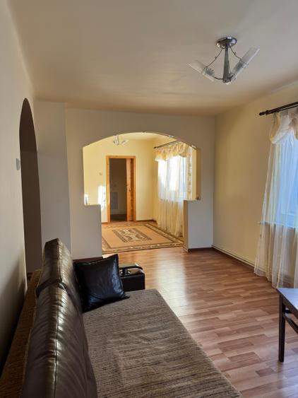Casă cu 4 camere cu Teren 400 Mp în Huedin