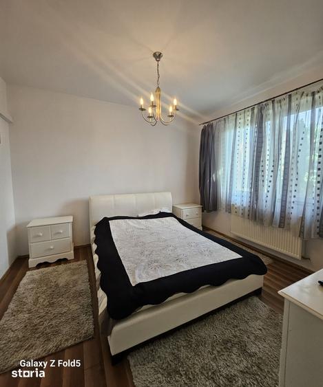 Casă cu 4 camere semidecomandat cu Teren 640 Mp în Sântandrei