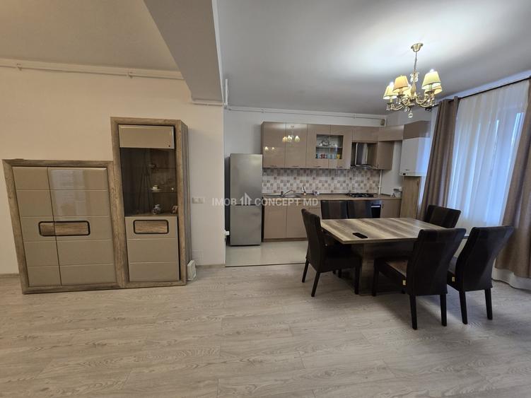 Apartament cu 3 camere decomandat, mobilat în Albert