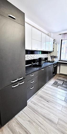 Apartament cu 2 camere semidecomandat în Palat