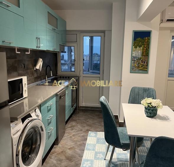 Apartament cu 2 camere decomandat, mobilat în Decebal