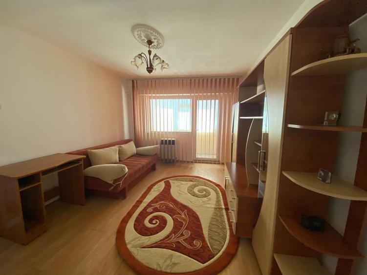 Apartament cu 2 camere decomandat în Obor