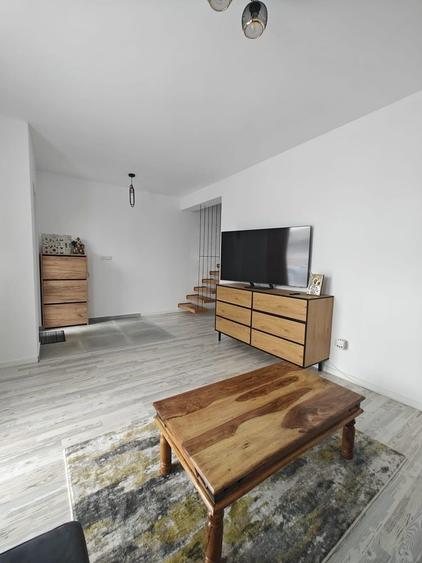 Casă cu 3 camere în Moșnița Nouă