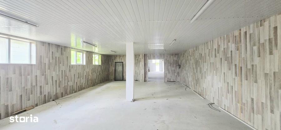 Spațiu comercial, de 220 mp, în Central