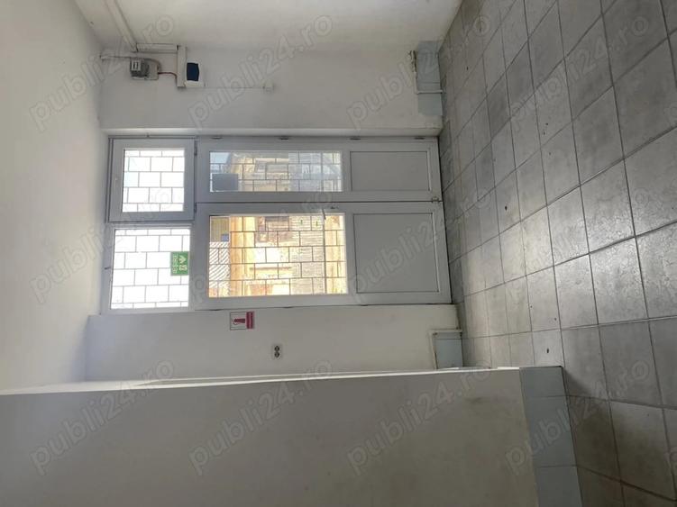 Spațiu comercial, de 15 mp, în Central