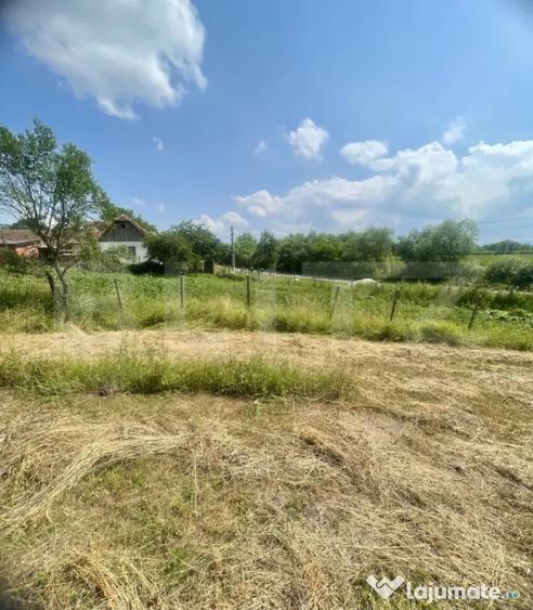 Teren de 3200 mp, în Central