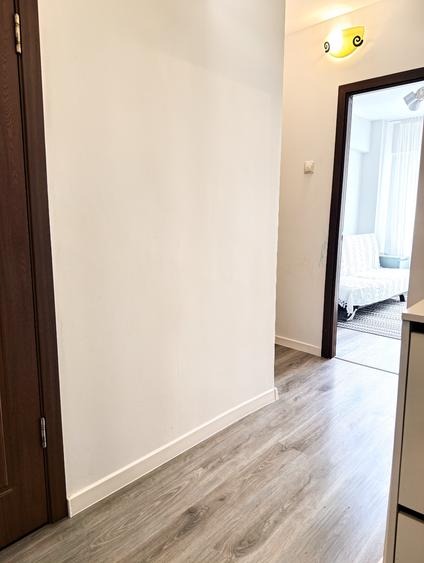 Apartament cu 3 camere decomandat în Drumul Taberei