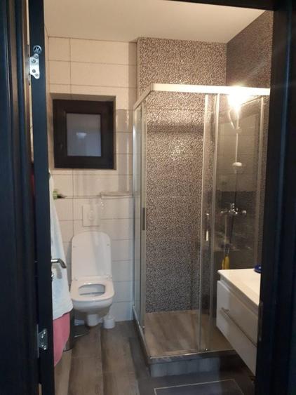 Casă cu 3 camere în Manolești