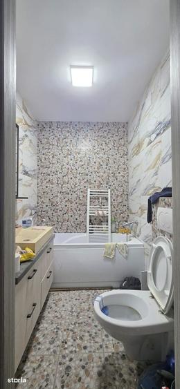 Apartament cu 2 camere decomandat în Km 5