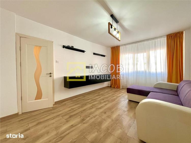Apartament cu 2 camere decomandat în Republicii