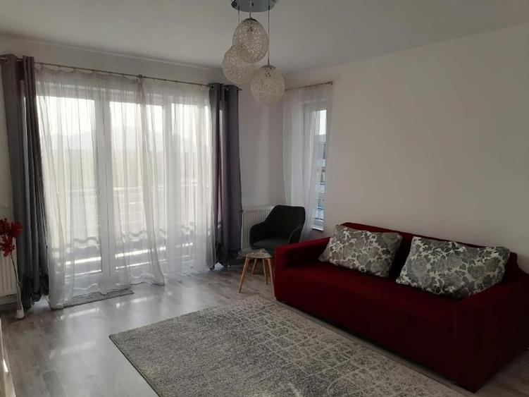 Apartament cu 2 camere decomandat, mobilat în Avantgarden