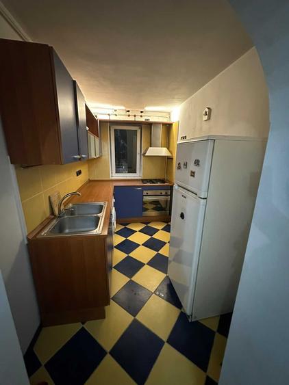Apartament cu 2 camere semidecomandat în Tineretului