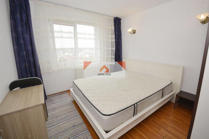 Apartament cu 3 camere decomandat în 1 Decembrie 1918