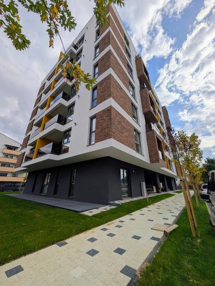 Apartament cu 2 camere semidecomandat în Florești